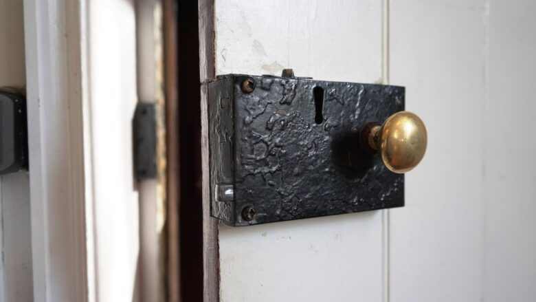 Lockhouse 10 old door knob