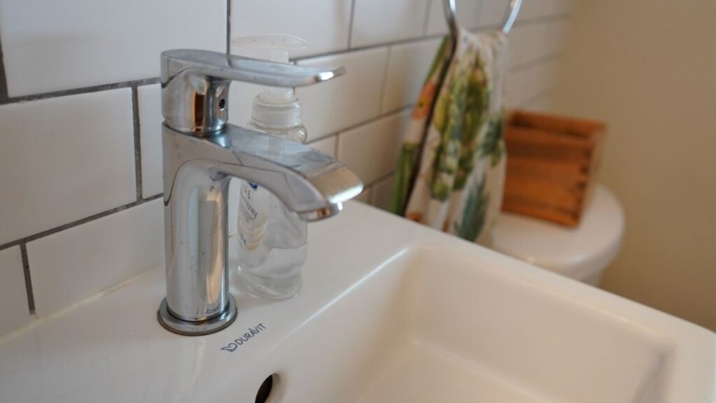 Victorian Farmhouse Bathroom renovation