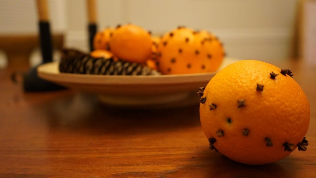 Victorian orange and clove pomanders