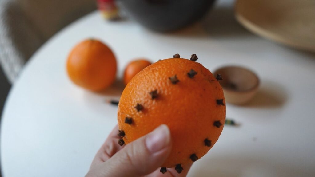 Orange and clove pomader scandinavian