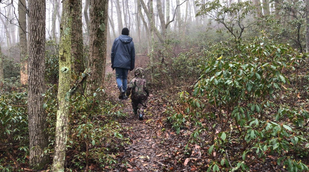 friluftsliv hike in rain