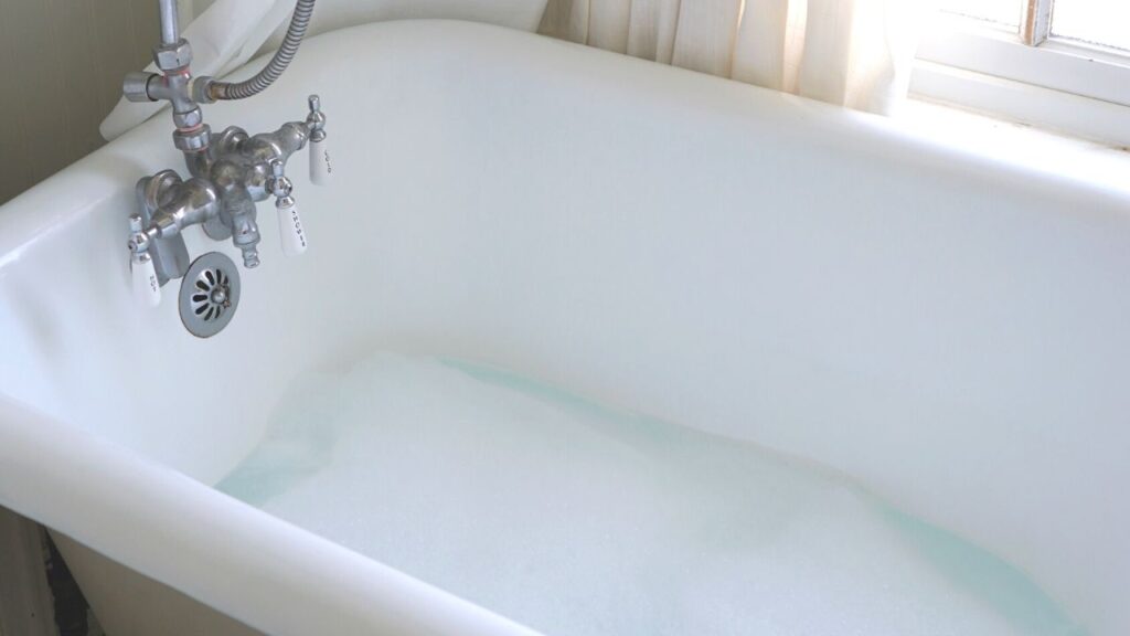 Victorian Farmhouse Tub